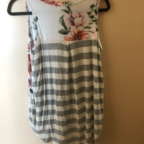 Floral and stripes tank - Picture 2 of 2